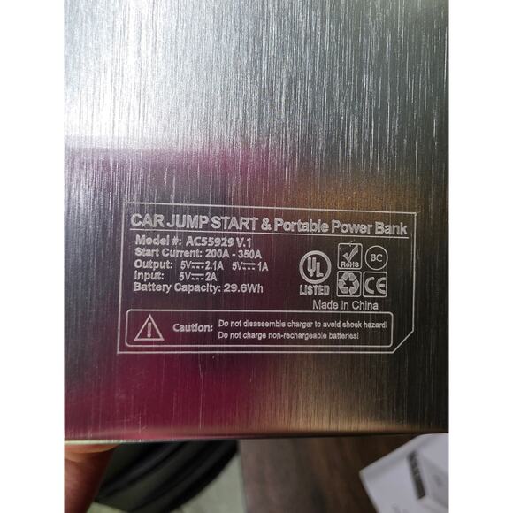 Winplus AC55929 Portable 8000mAh Car Jump Start & Power Bank with Case & Cables - Picture 6 of 13